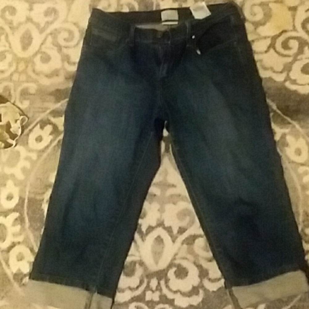 Levi denim capris